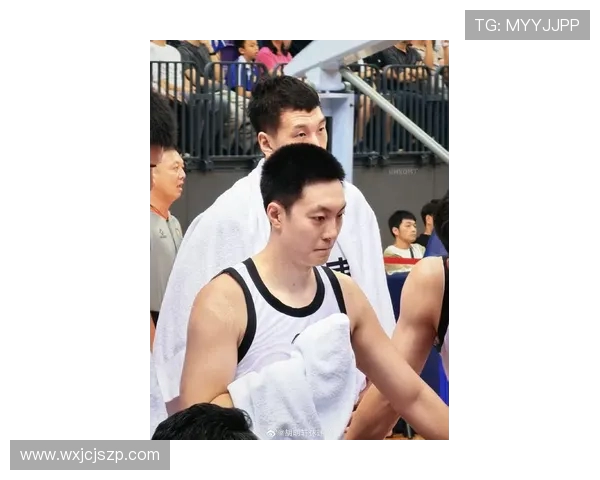 胡明轩率队再创辉煌展现国篮新风貌激励青年奋勇拼搏追梦前行 胡明轩率队再创辉煌展现国篮新风貌激励青年奋勇拼搏追梦前行