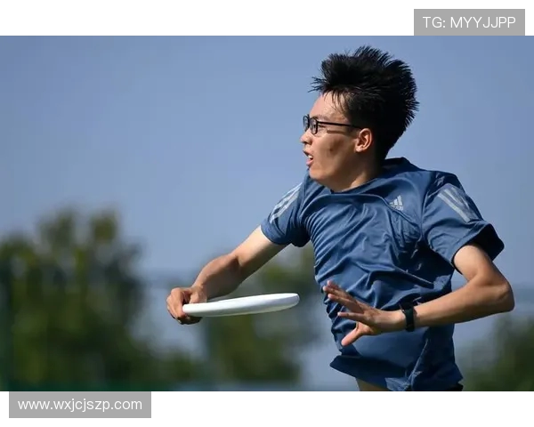 攀岩联赛点评:北京飞盘队在个人能力上的精彩表现与未来展望 攀岩联赛点评:北京飞盘队在个人能力上的精彩表现与未来展望