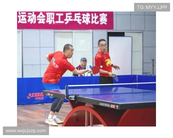 深圳乒乓球队杯赛精彩配合展现团队默契与竞技精神