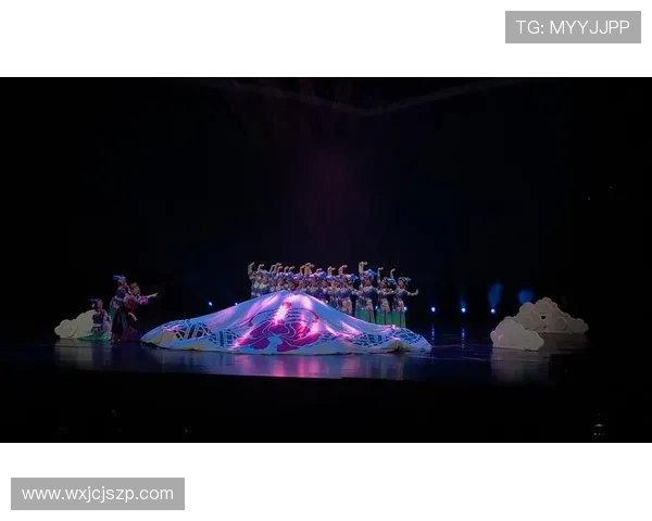 李泓澎的艺术之路：从梦想起航到成就辉煌的心路历程